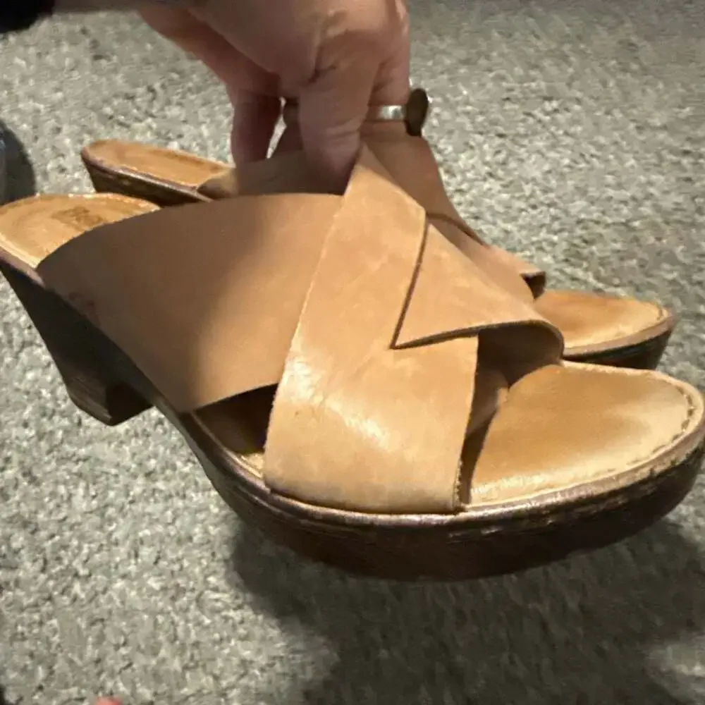 Born Women's Brown Leather Criss Cross Wedge Heel Slide Sandals 8